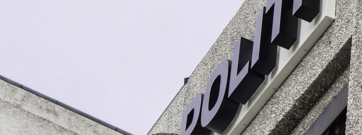 „Powiedz nie nielegalnym używkom”: kampania antynarkotykowa w szkołach