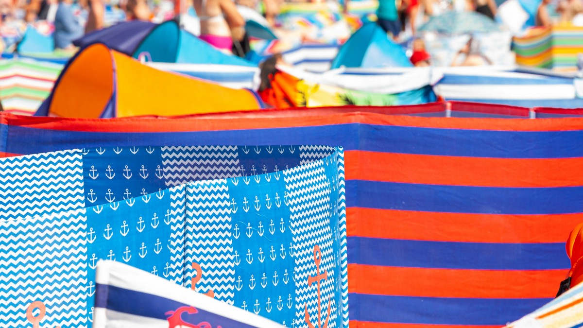 Parawany na cenzurowanym. W Norwegii nie można zawłaszczać plaży dla siebie