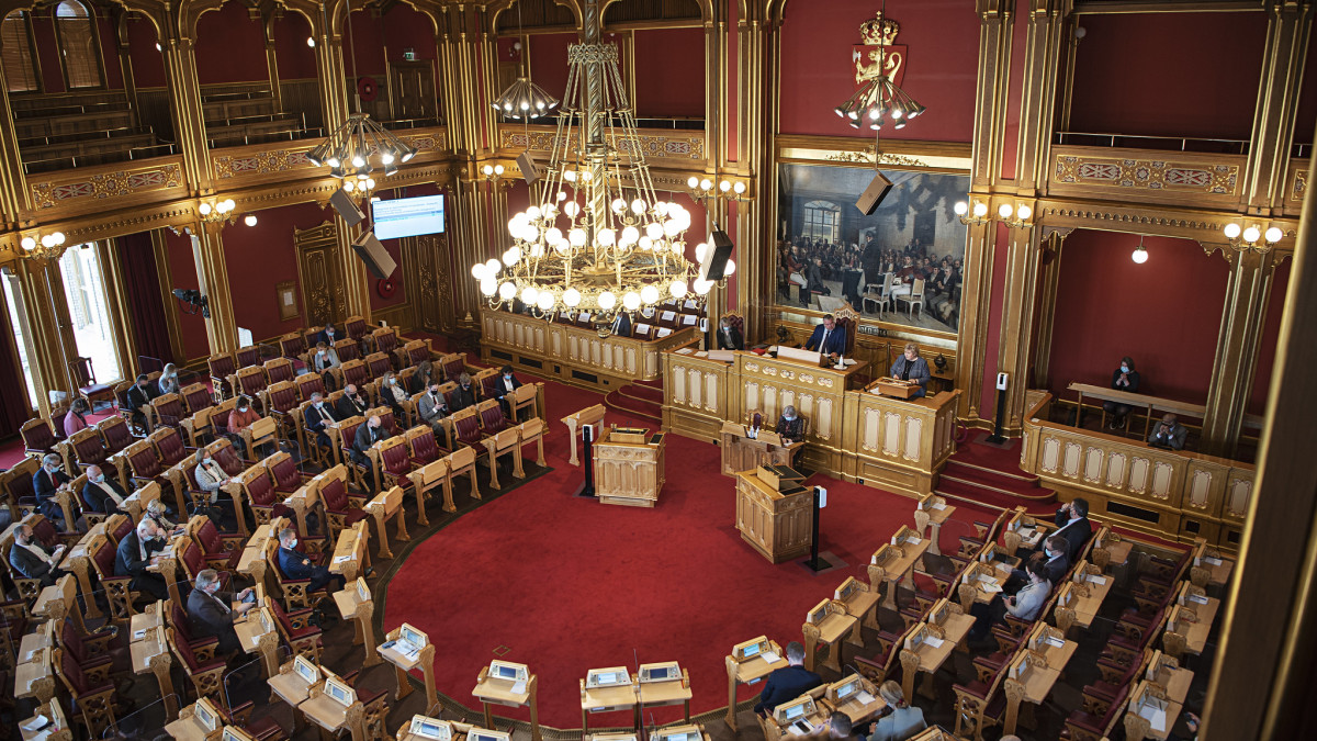 Kto naprawdę finansuje partie w Norwegii? Rekordowe zyski mówią same za siebie