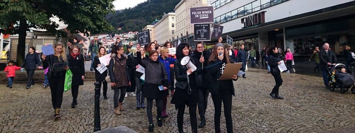 „Jak można podnieść rękę na najsłabszych?‟: dwie Polki będą protestować w Bergen