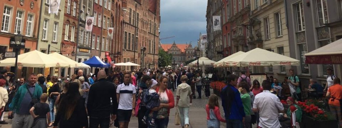 Legitymacja szkoły polonijnej na wakacjach: zniżki przysługują w taki sam sposób