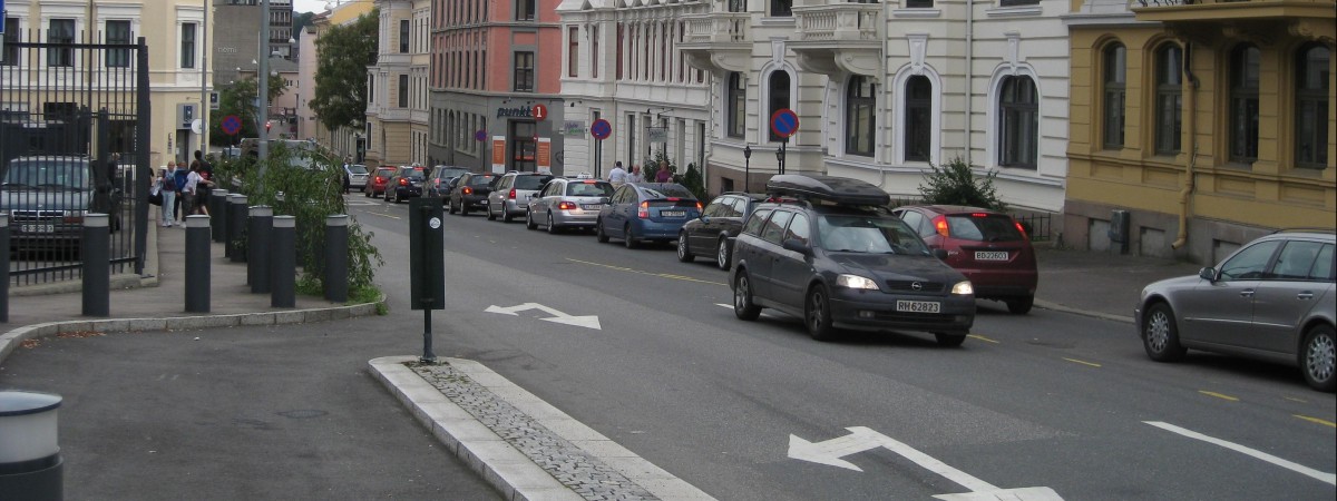 „Na próbę” zamykają popularny przejazd w Oslo. Ma być bezpieczniej dla mieszkańców