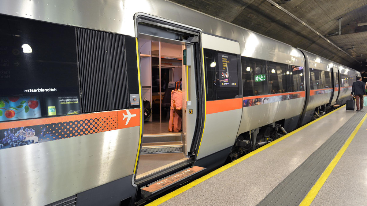 Vy przejmie połączenie kolejowe na lotnisko w Oslo. Flytoget: Norwegia straci na tym 1,4 miliarda koron