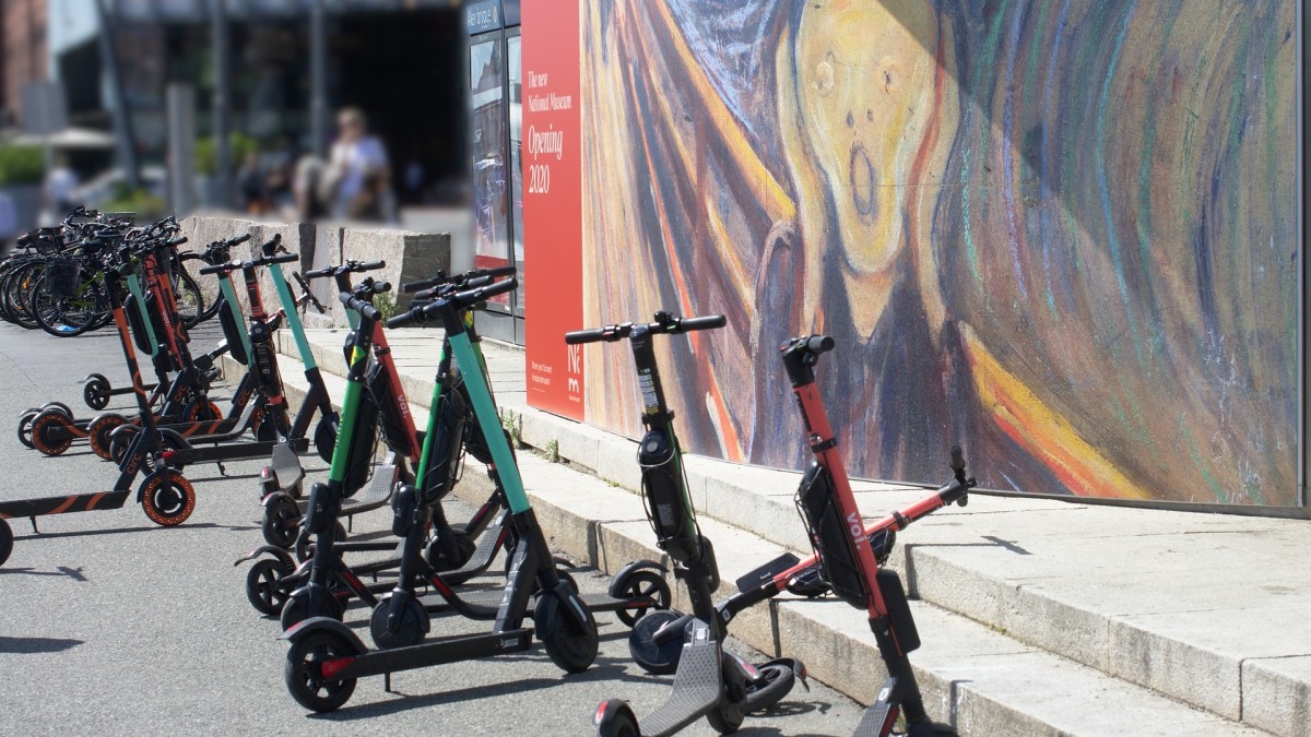 Nowe zasady korzystania z hulajnóg elektrycznych: za ich złamanie grozi nawet 3000 koron kary