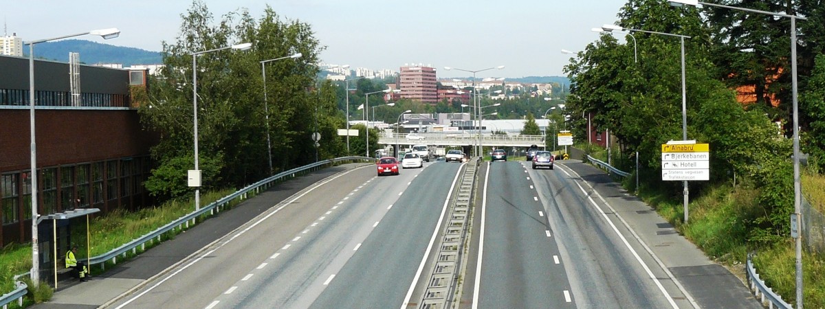 30 tysięcy koron na drodze w Oslo. Policja poszukuje „szczęśliwych” znalazców 