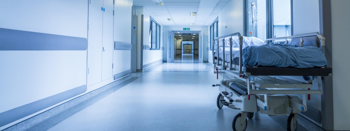 Prawie 300 pracowników poddanych kwarantannie. Szpital w Oslo ogranicza działalność