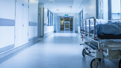 Prawie 300 pracowników poddanych kwarantannie. Szpital w Oslo ogranicza działalność