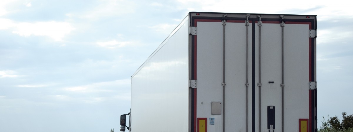 Polak chciał przewieźć 14 tys. litrów alkoholu. Zatrzymali go norwescy celnicy