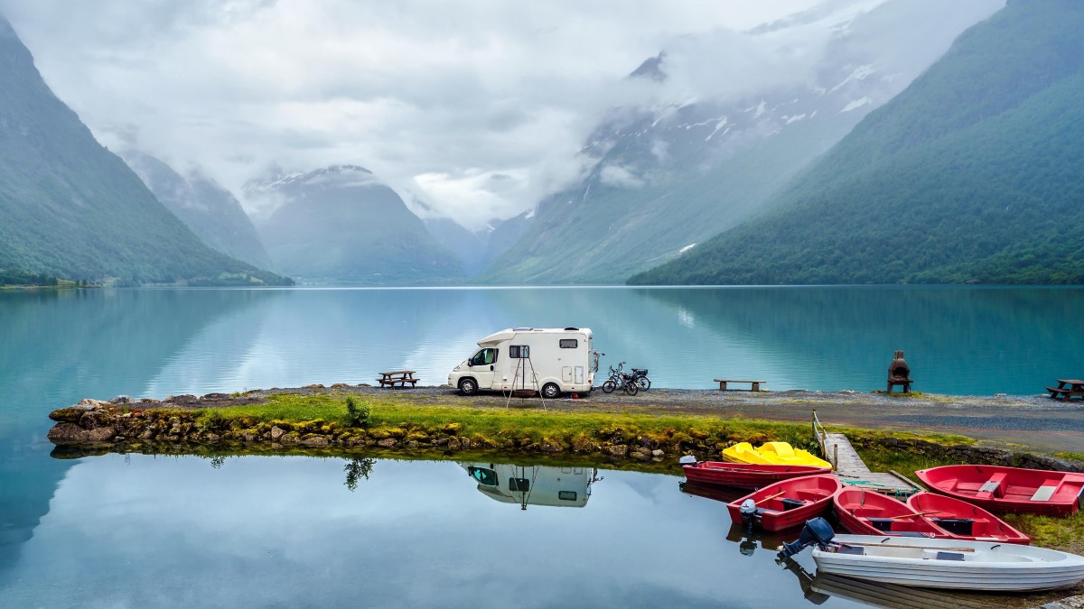Wakacje i feriepenger w Norwegii: zatrudnieni mogą dostać wynagrodzenie urlopowe wcześniej