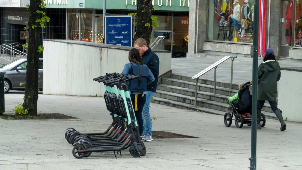 Podwoiła się liczba wypadków na hulajnogach. Częstą przyczyną alkohol