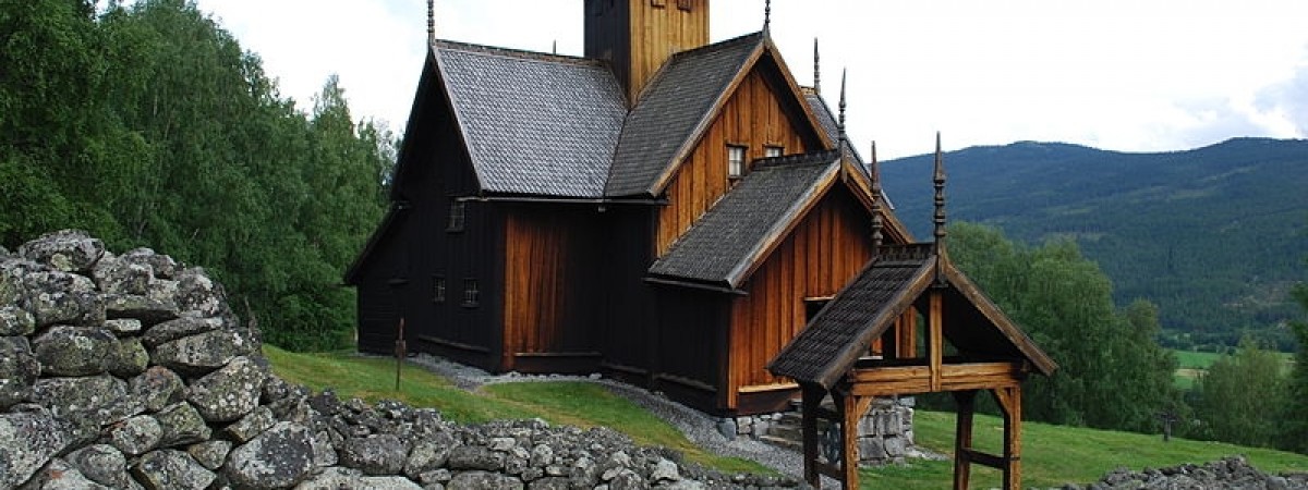  Amerykańsko-norweskie wędrówki drewnianej świątyni