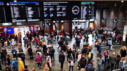 Problemów z pociągami ciąg dalszy: poszkodowani pasażerowie z okolic Oslo