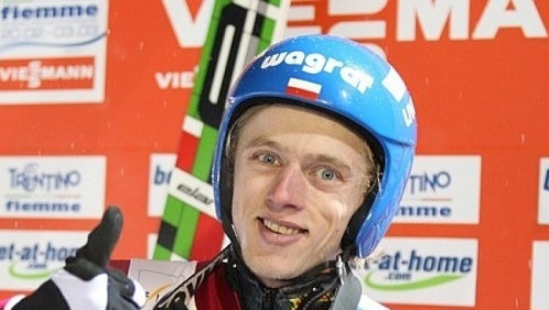 Historyczny triumf Kubackiego i kolejny sukces drużyny polskich skoczków. Norwegia na podium