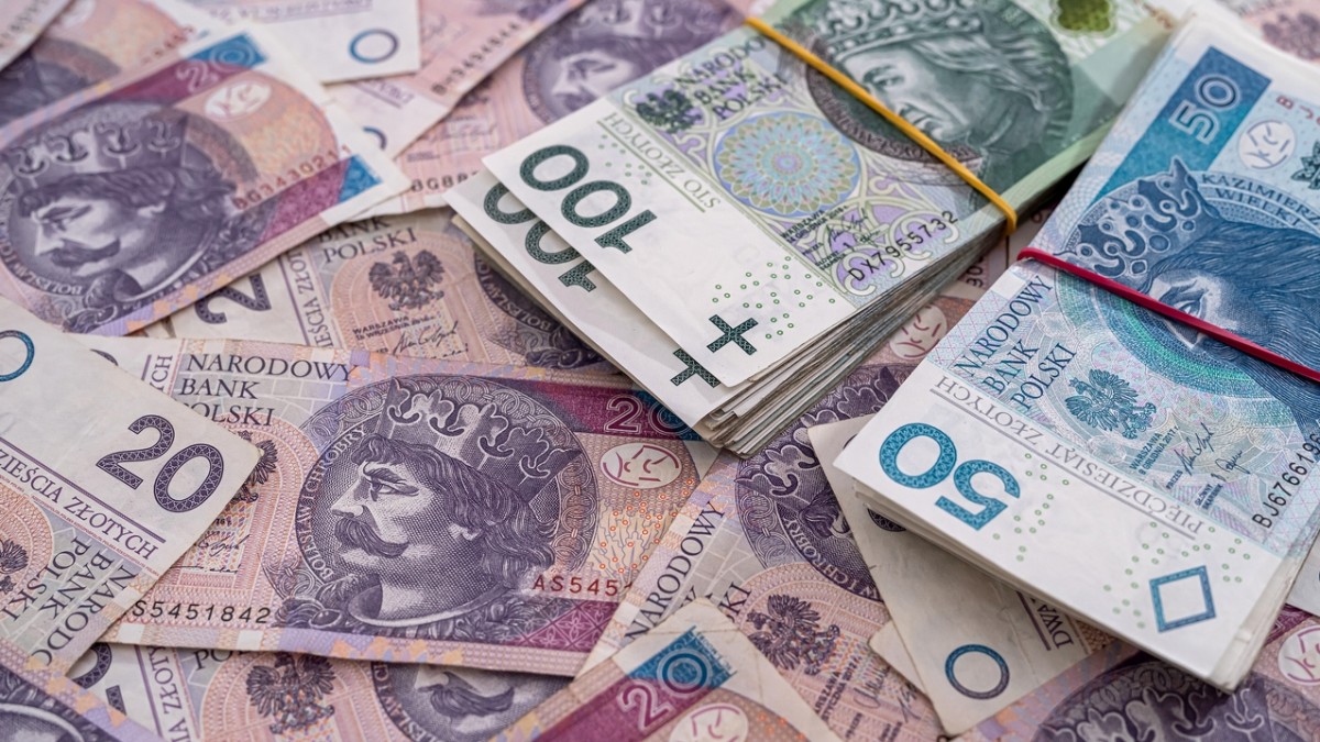 Czy generując dochody za granicą, można ubiegać się o kredyt w Polsce?