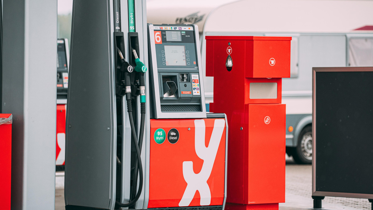 Rząd obniża podatki, ceny rosną. Kierowcy mówią o chaosie i braku kontroli