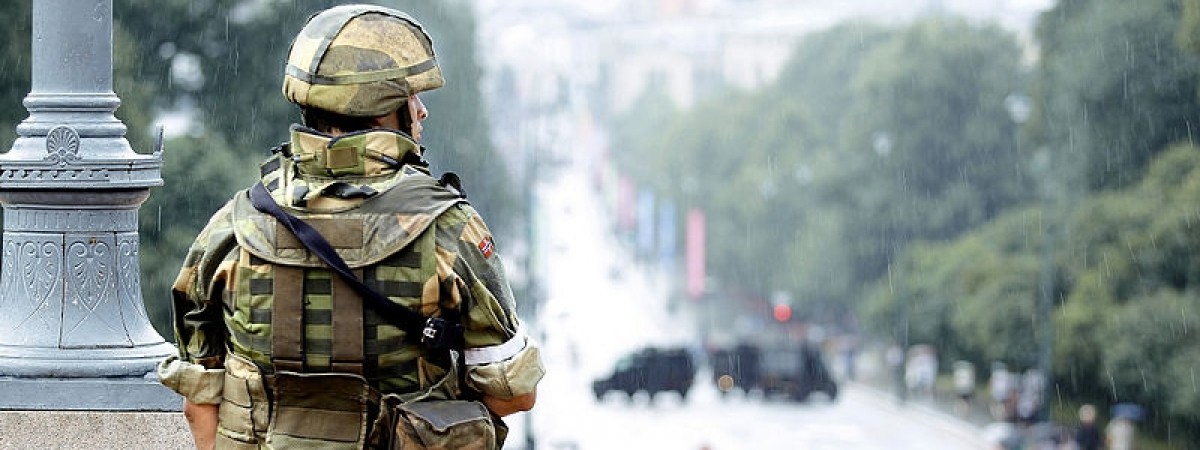 Norwegia przedłuża kontrole graniczne. Obawia się terrorystów