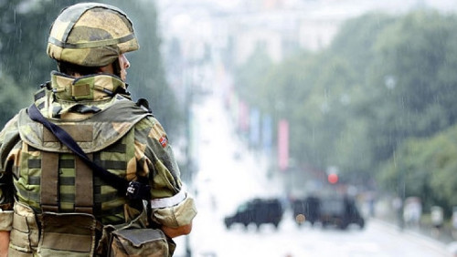 Norwegia przedłuża kontrole graniczne. Obawia się terrorystów