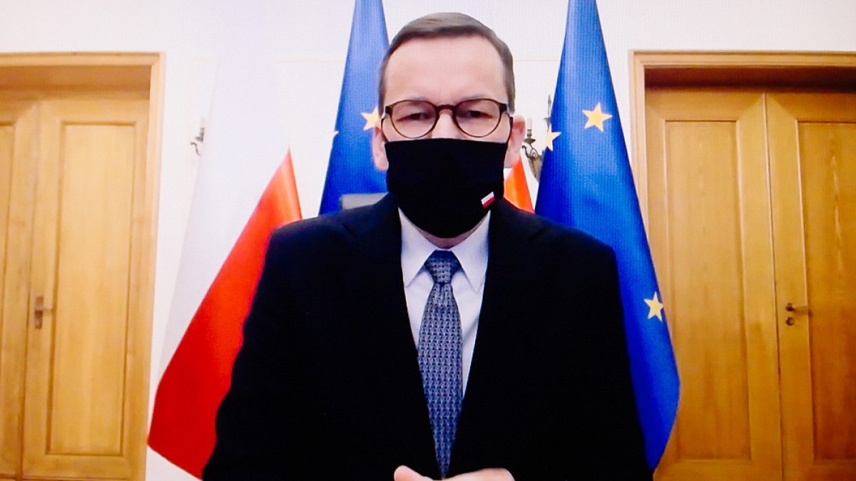 Polska zamieniła się w czerwoną strefę. W życie wchodzą nowe obostrzenia