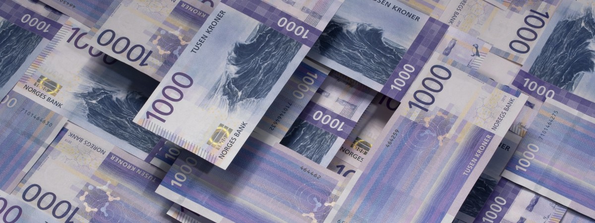 Dziś do obiegu wchodzą nowe banknoty 1000 koron. Stare będą ważne jeszcze rok
