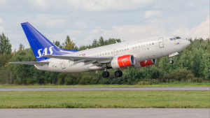 Do samolotów mogą wrócić maseczki: FHI rozważa, czy pasażerowie norweskich linii znów mają zasłaniać usta i nos