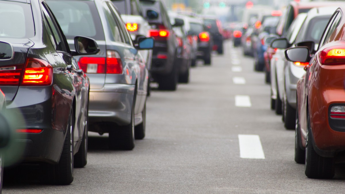 Nadchodzą wielkanocne korki. Kiedy najlepiej wyjechać na świąteczny urlop?