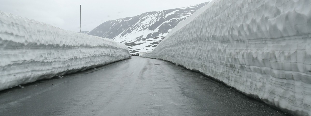 Częściej zamknięte niż przejezdne? Pechowa 13 na czele tras, o których tej zimy kierowcy mogli zapomnieć
