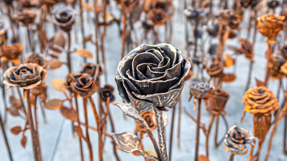 Czas nie uleczył ran: 10 lat po zamachu na wyspie Utøya ocalali wciąż borykają się z traumą