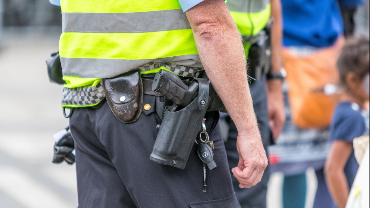 PST: wysokie zagrożenie atakami. Policja pozostanie uzbrojona