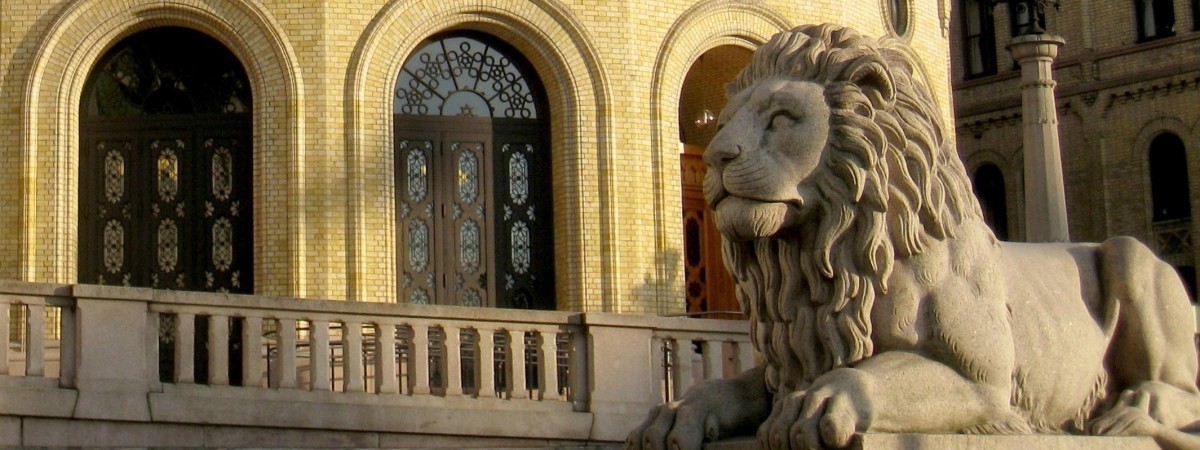 Nowy rząd, nowe ustawy: Storting chce walczyć z leniwymi imigrantami i szybciej przyznawać paszporty