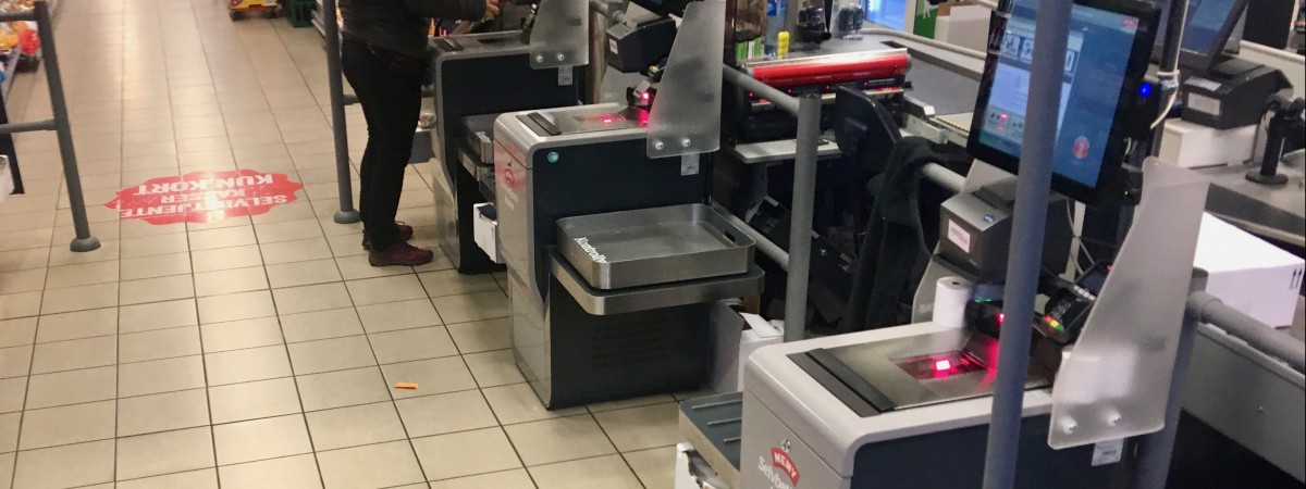 Nowe obawy norweskich urzędników: kasy samoobsługowe mogą ułatwić zakup alkoholu