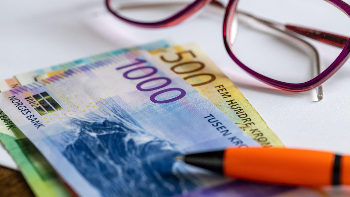 Limit gotówki używanej w sklepie i mniejsze wypłaty z bankomatu. Zmian domagają się norweskie służby