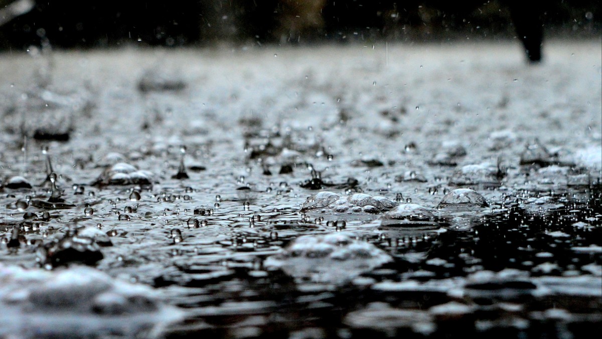 Do Norwegii nadciągają ulewne deszcze