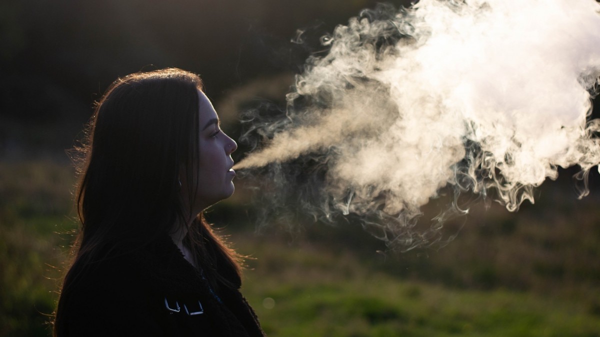 Zakaz aromatów i jednolite opakowania. Norwegia wypowiada wojnę e-papierosom