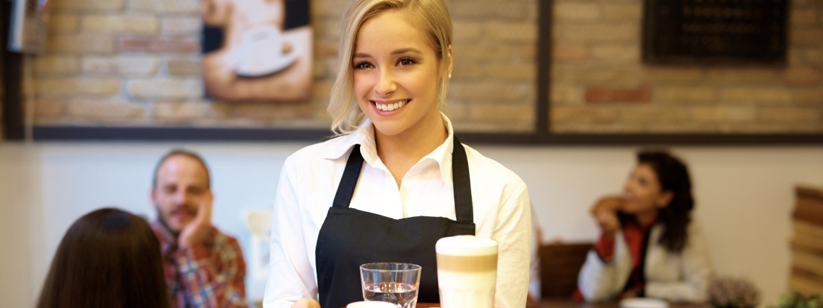 Młode kobiety najbardziej narażone na molestowanie seksualne w pracy. Pracodawcy nie wiedzą, jak reagować