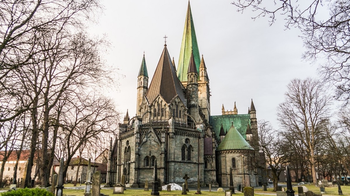 Trondheim: próba podpalenia katedry Nidaros