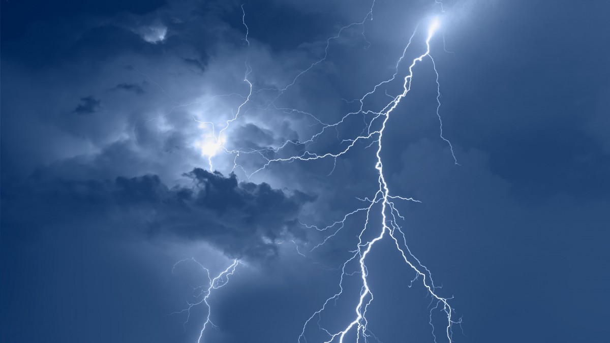 Møre og Romsdal: uderzenie pioruna zabiło dwie siostry [AKTUALIZACJA]