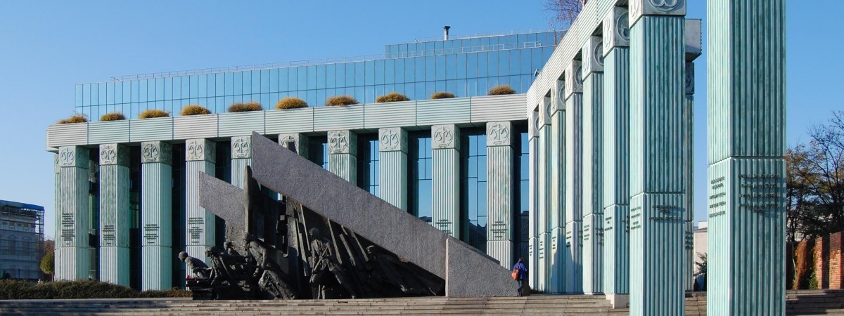 „Atak na wolność i państwo prawa”: norweskie media o reformach polskich sądów [PRZEGLĄD PRASY]