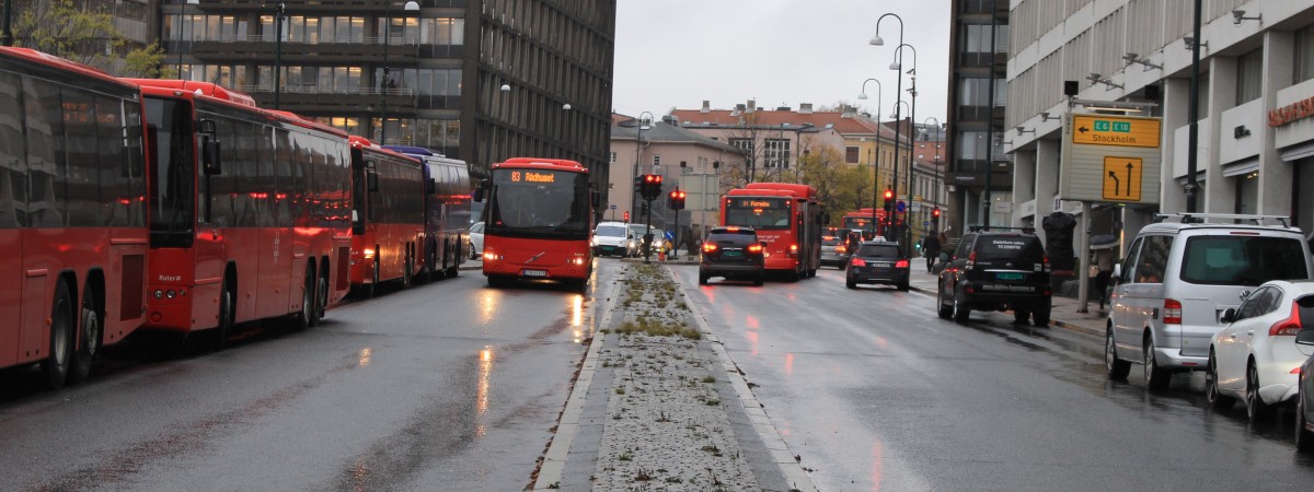 Oslo chce obniżek cen biletów komunikacji miejskiej. Radni z Akershus na „nie”