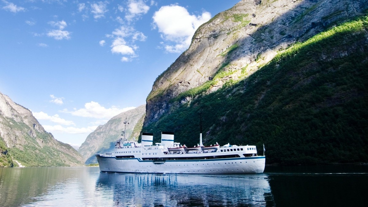 W Norwegii ruszają darmowe rejsy promowe. Wraca też podatek pasażerski