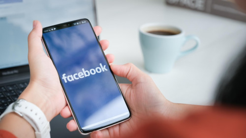 Facebook i Instagram płatne w całej Europie? Meta mści się za działania Norwegii