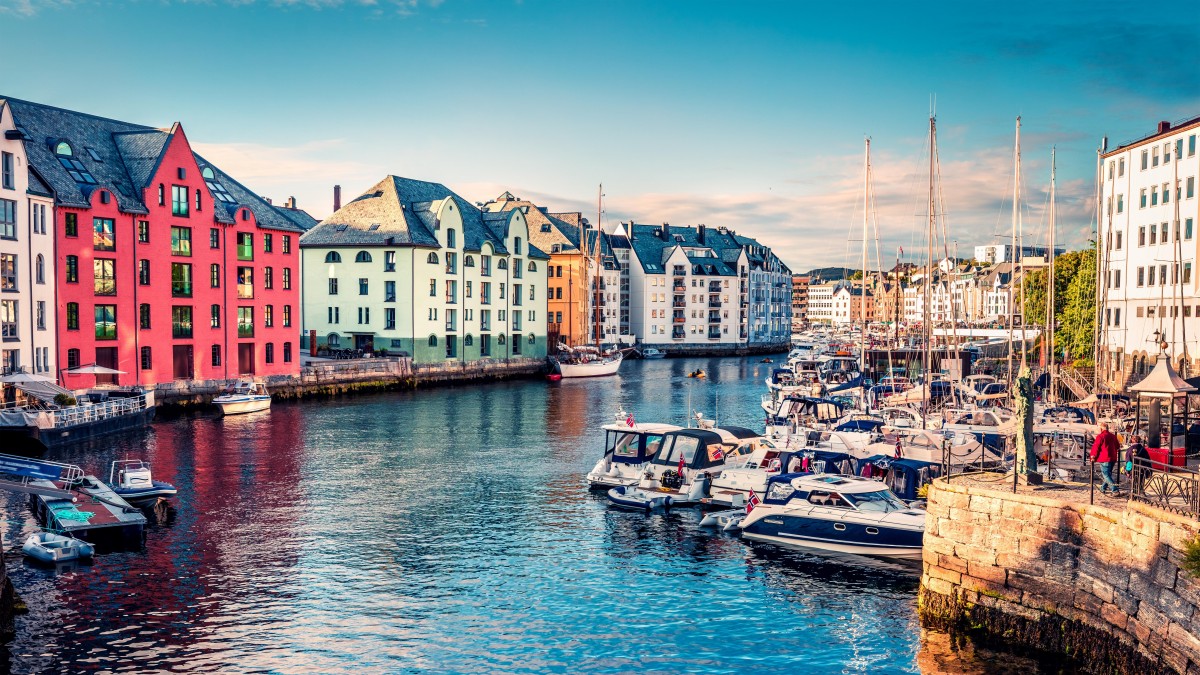 Łodzie w ślad za samochodami: w Norwegii wkrótce mają być bezemisyjne