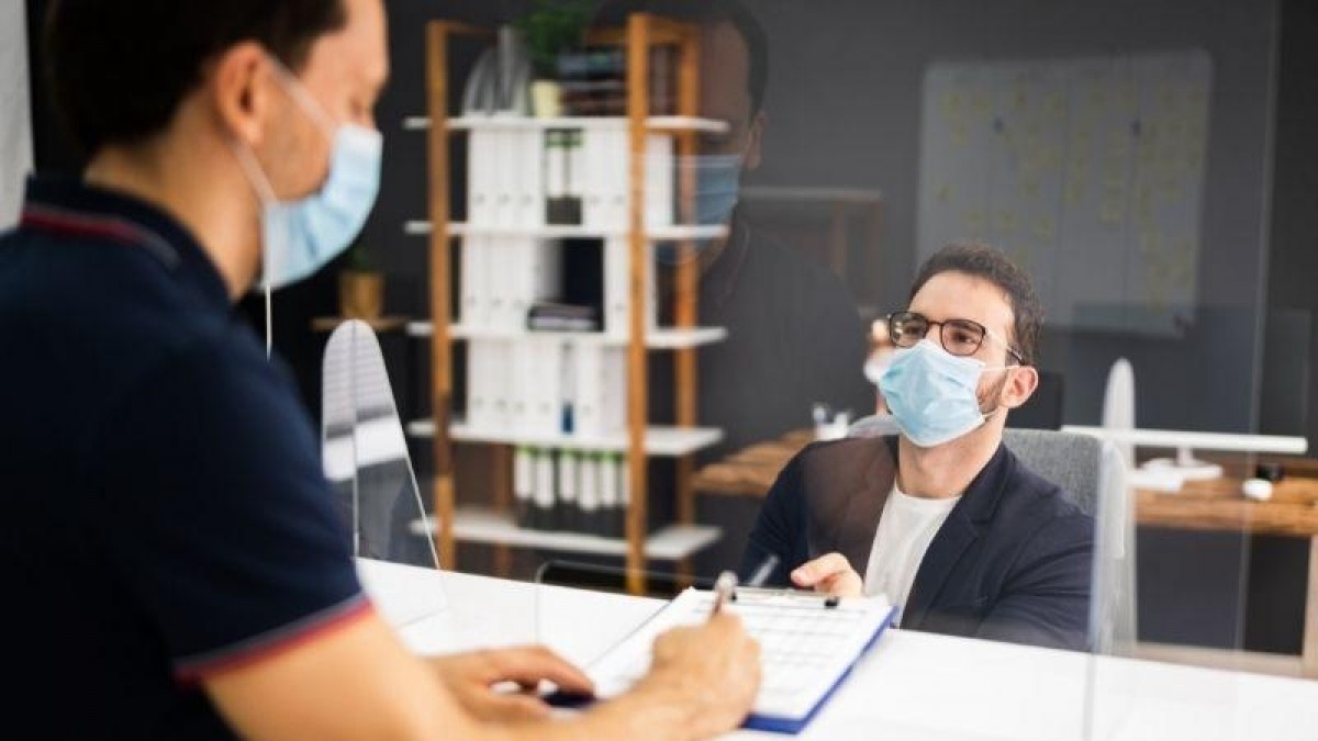 Rząd likwiduje zapis o podróży koniecznej: zmiany w kwarantannie hotelowej