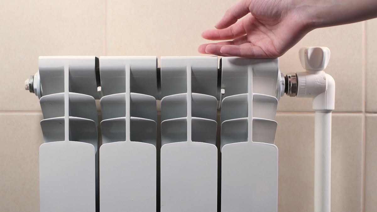 Za zimno w biurze? Pracodawca nie może oszczędzać na ogrzewaniu 