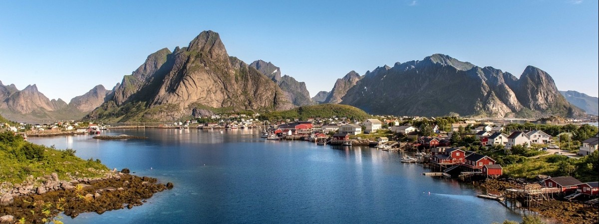 Lofoty znów inwestują w beztroskich turystów. Tym razem zadbają o ich widoczność na drodze