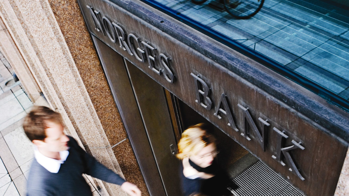 Norges Bank w oczekiwaniu na... stabilizację. Obniżki stóp procentowych dopiero w drugiej połowie roku?