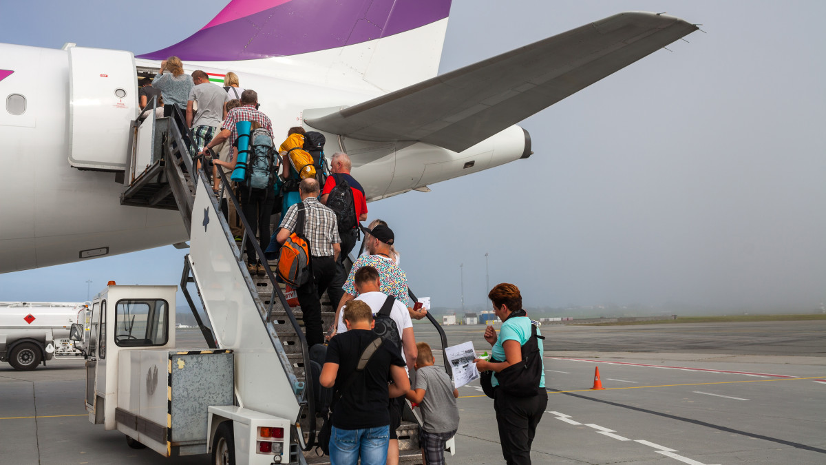 Rząd reaguje na kłopoty Avinora. Ucierpią portfele pasażerów?