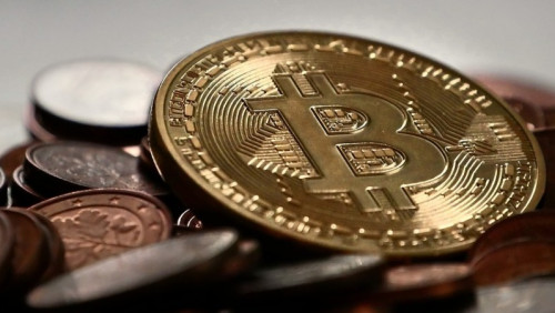 Zbyt głośno „wykopywał” bitcoiny. Grozi mu zamknięcie kopalni