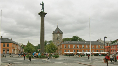 Łódź wikingów w centrum Trondheim. To grób? Tak przypuszczają archeolodzy