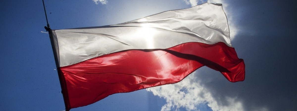 Rząd łagodzi restrykcje w Polsce: kiedy nastąpi otwarcie hoteli i restauracji?