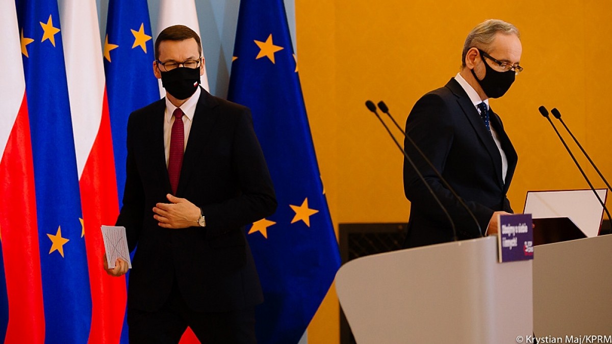 W tym roku Wszystkich Świętych nie będzie: premier ogłosił nowe obostrzenia